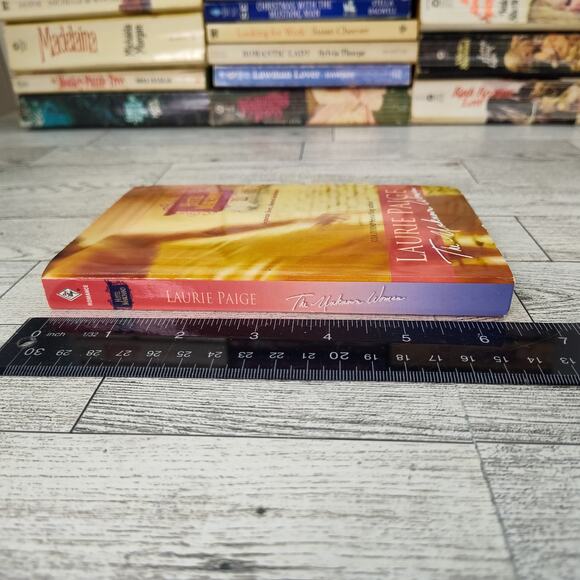 The Unknown Woman Laurie Paige Hotel Marchand 2006 Harlequin‎ Romance Paperback - Picture 6 of 10